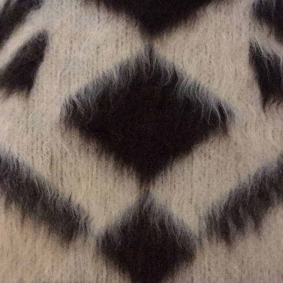 Antik Batik tribal sweater. - Picture 2 of 3